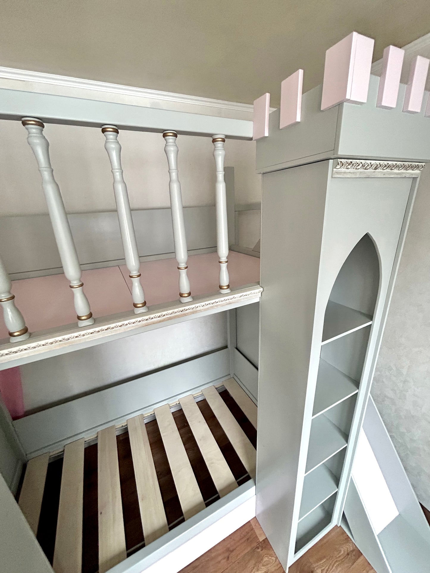 Princess castle bed with slide - Stepini Home