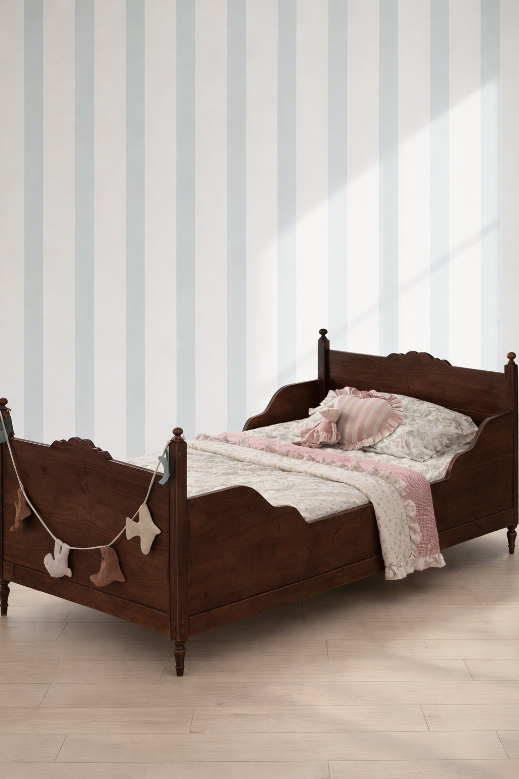 Vintage design Sleigh Bed - Stepini Home