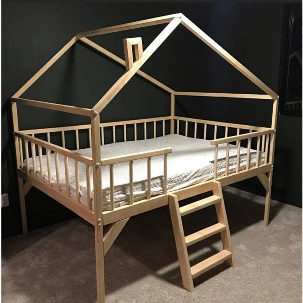 Montessori house bed with roof, natural wood toddler bed, bed with roof, hausbett, treehouse bed, loft bed