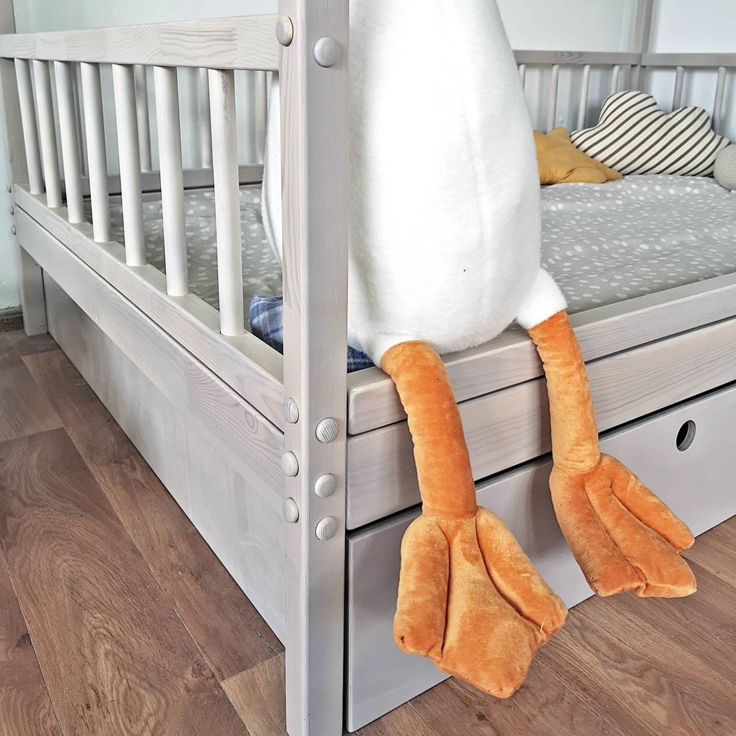 Montessori house bed with storage drawers, natural wood toddler bed, bed with roof, removable railing